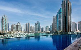 Cayan Tower, Dubai Marina